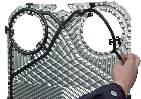 板式換熱器膠墊為什么會老化？該如何處理？